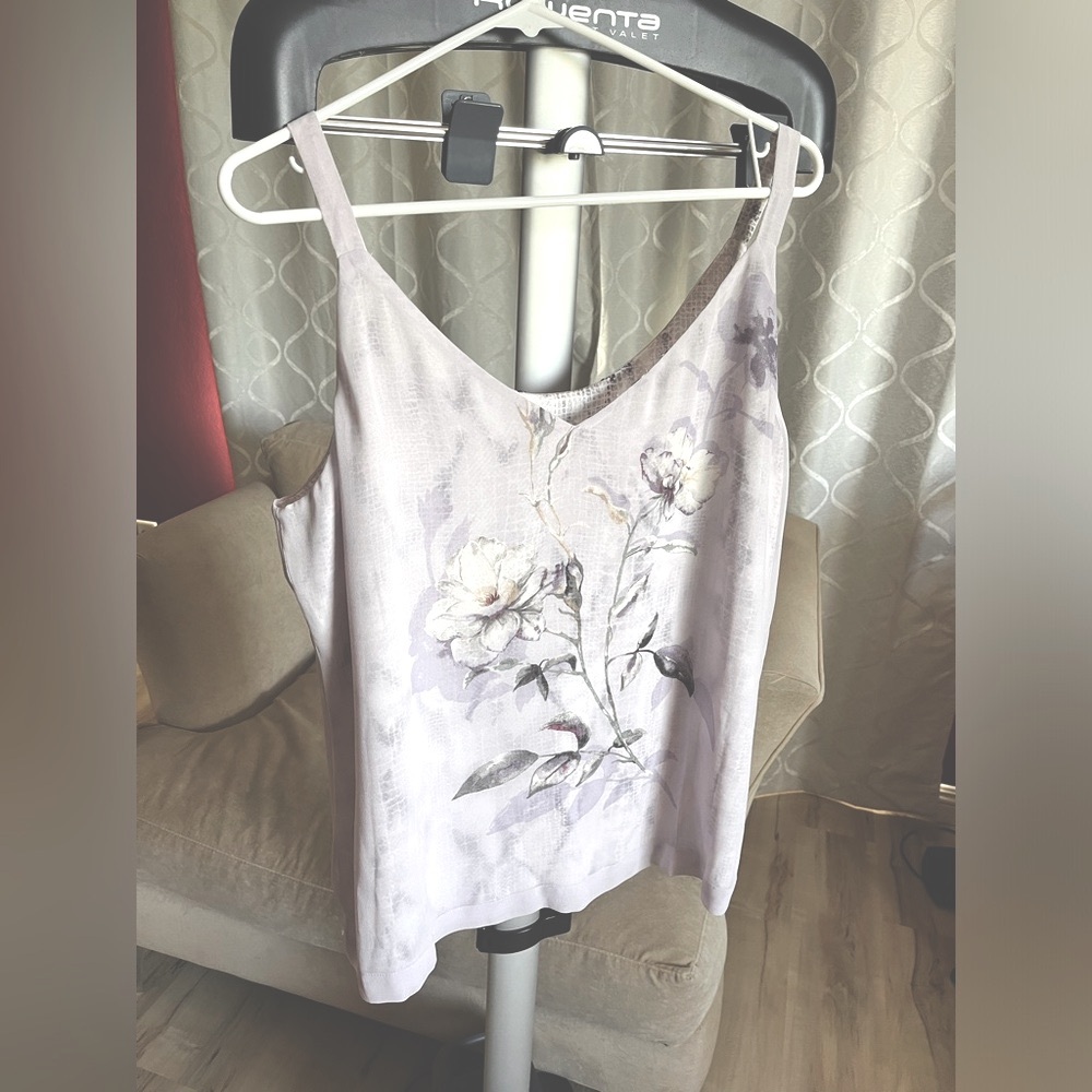 White House Black Market Women’s The Ultimate Reversible Cami Floral